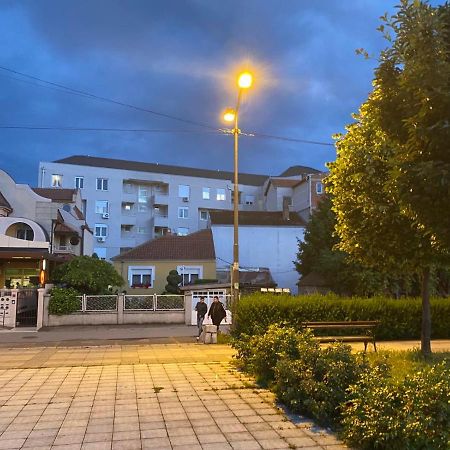 Oki Apartment Nis Bagian luar foto