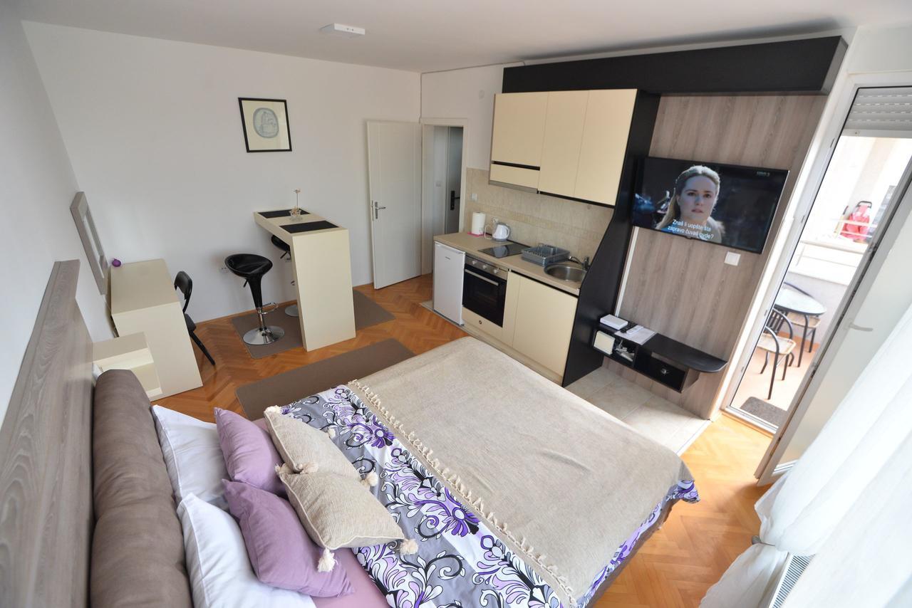 Oki Apartment Nis Bagian luar foto
